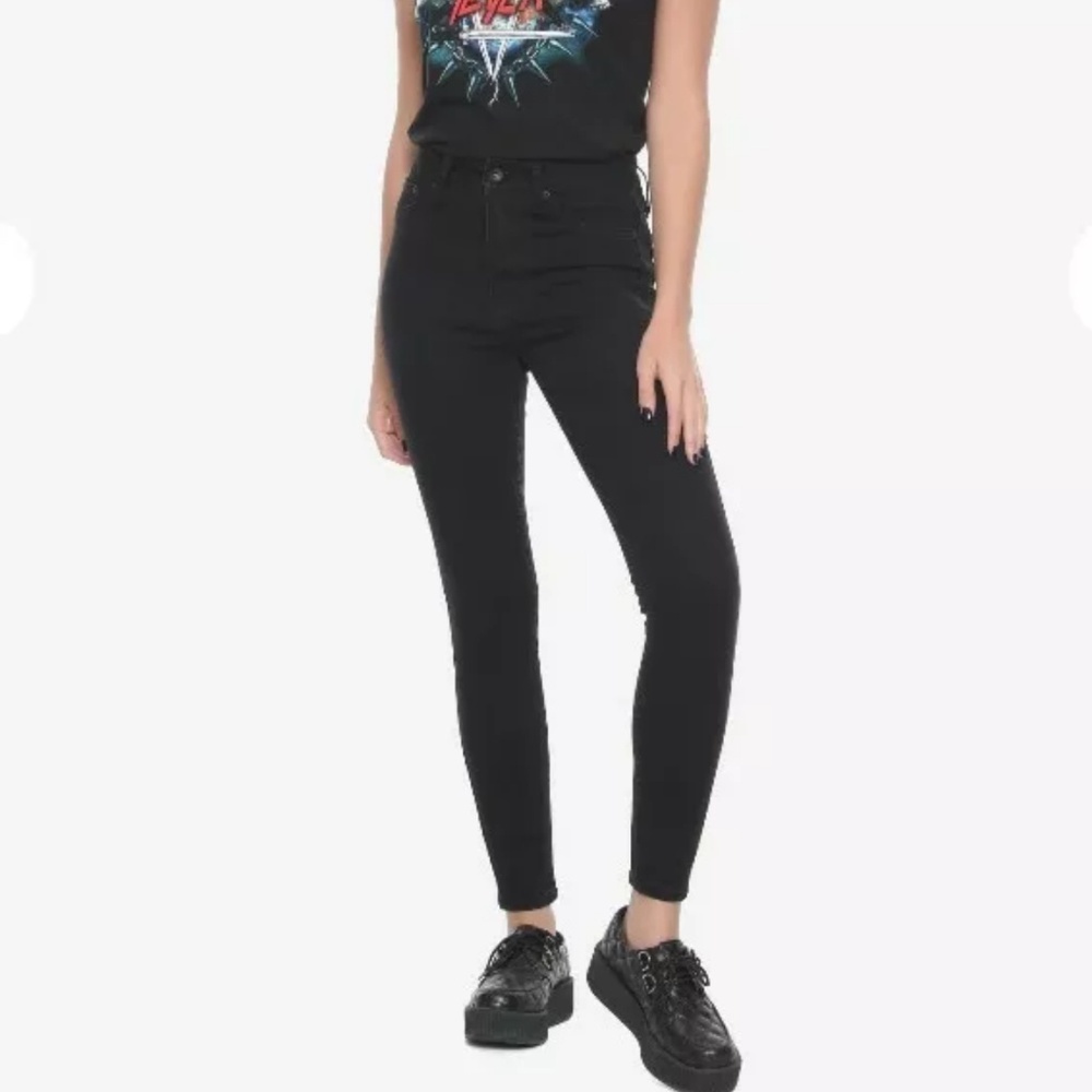 Blackheart Black Midnight jeans size 9